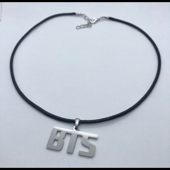 Brand New BTS KPOP Necklace Silver Pendant Black Choker 17” - Picture 1 of 9
